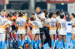 2025_4image_16_37_009935401indian-womens-hockey-te