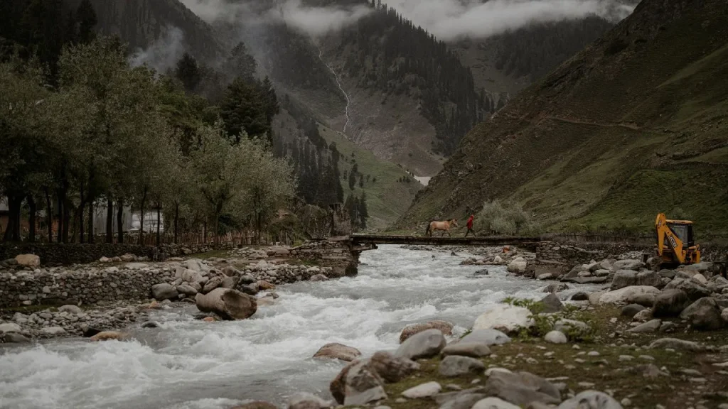 5-places-look-like-kashmir