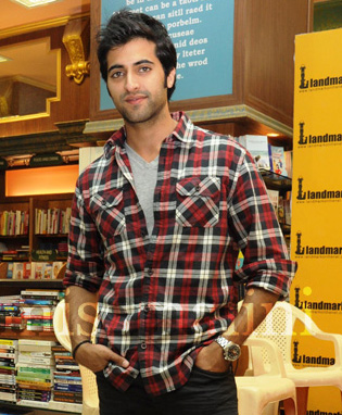 Akshay_Oberoi_at_book_launch1