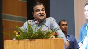 gadkari_1732186357121_1732186365825