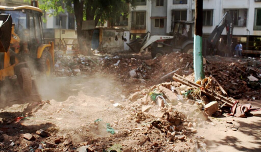 nagpur-buldozer-action