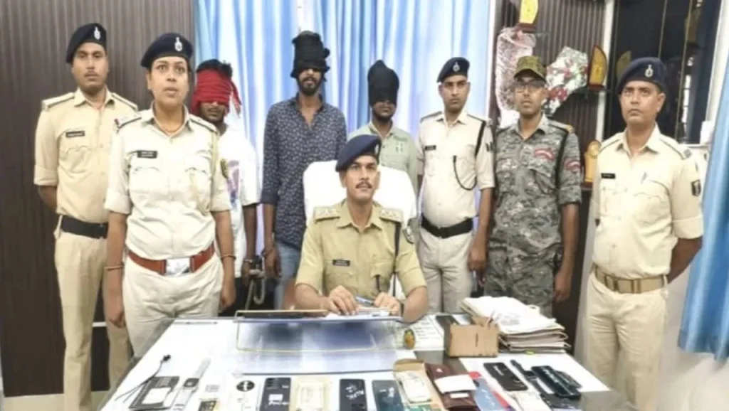 police-arrested-three-miscreants