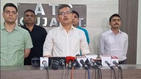 Gujarat-ATS-DIG-Sunil-Joshi-addresses-a-media-brie_1744127980694