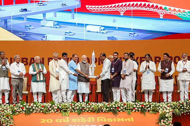 PM-Modi-in-Gandhinagar1