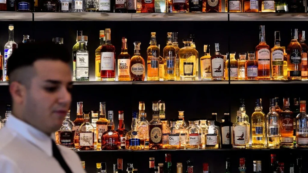 alcohol-061044253-16x9_0