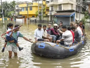 heavy-rain-inundates-guwahati-normal-life-affected