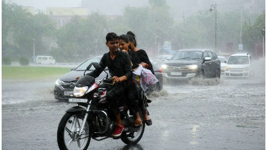 mljgdc5_rajasthan-rain_625x300_12_March_24