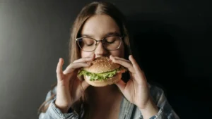 teenage-unhealthy-eating