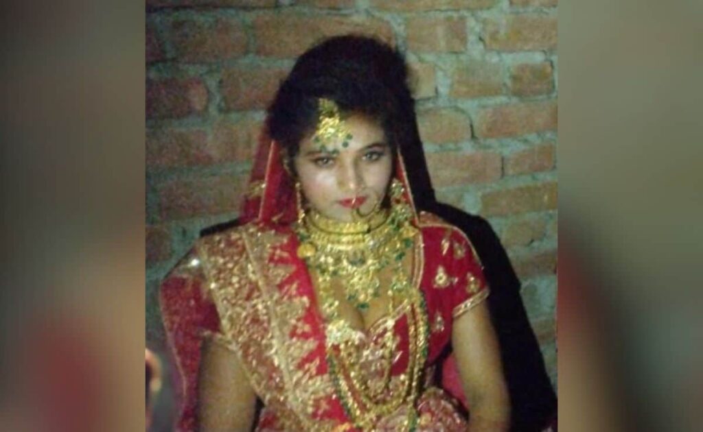 2fou412_amroha-dowry-death_625x300_16_September_24