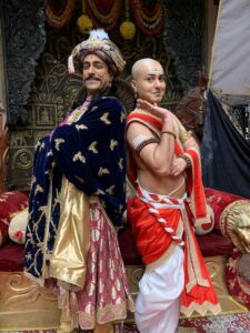 Krishna Bharadwaj as Pandit Rama Krishna and Tarun Khanna as Raja Krishnadevaraya on Sony SAB's Tenali Rama
