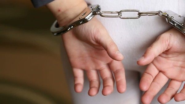 handcuff-1605174272