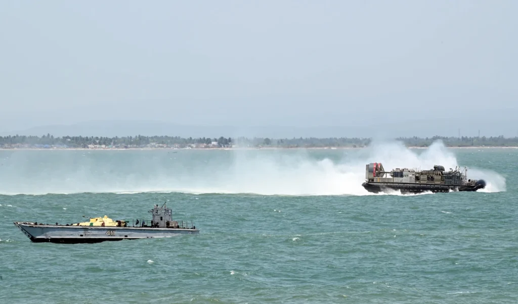 indian-navy_large_1221_153-1024x602