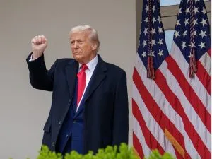 Donald-Trump-2-1-300x225