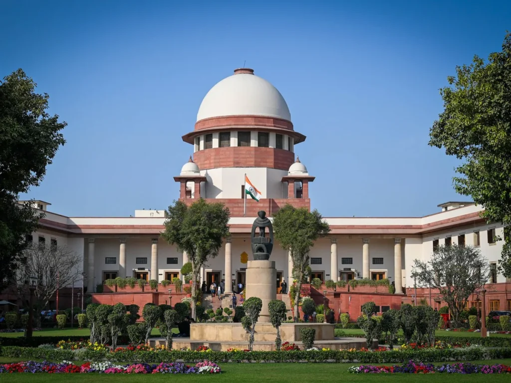A-view-of-Supreme-court-of-India-in-New-Delhi--Ind_1747360563212_1747786956781