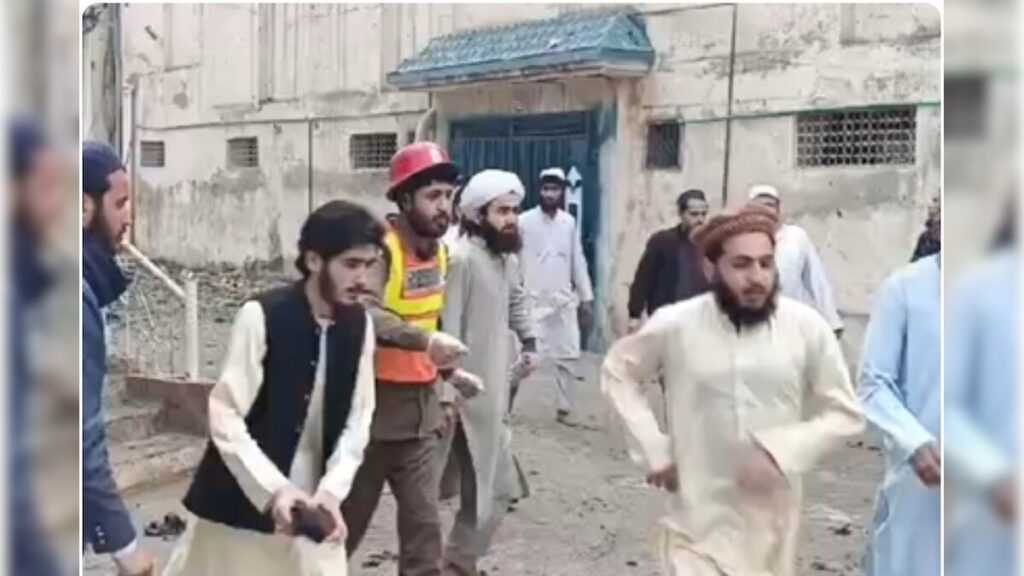 Pakistan-Blast-2025-02-b1bbf8478f9a1751c20e38d9921c6429-3x2