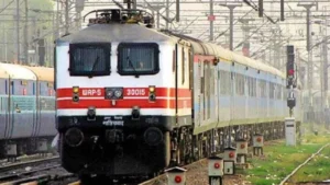 25_08_2025-train_1_24024216