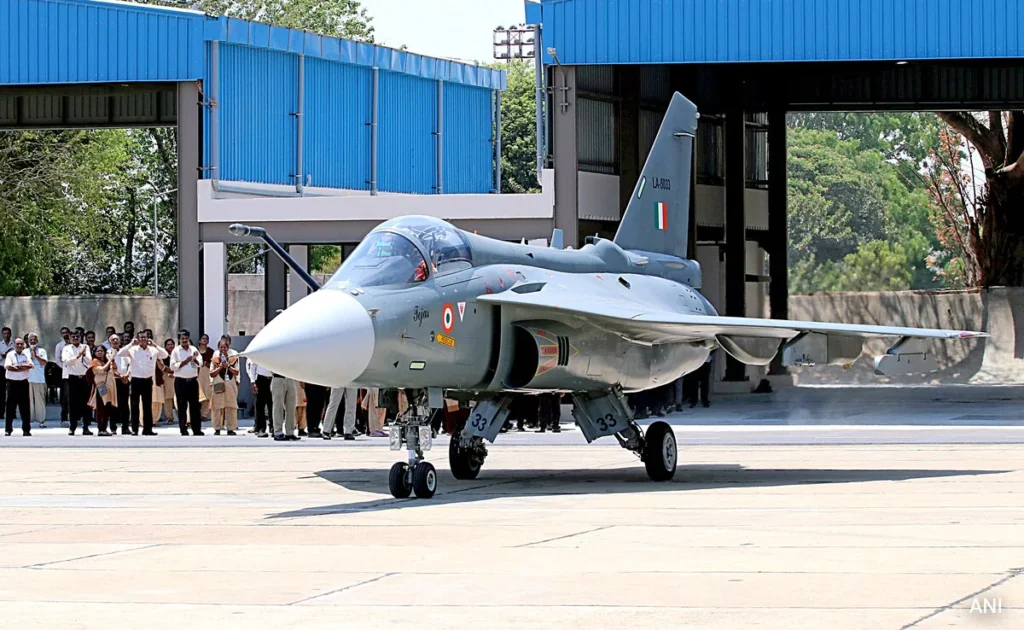 c921tht8_lca-tejas-mk1a-ani_625x300_28_March_24