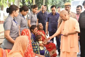 cm_janata-darshan_326