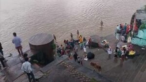 q2v5akls_budhni-narmada-ghat-accident_625x300_28_September_25