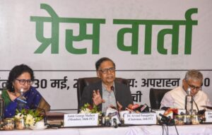 7UIUKLxM-breaking_news-768x488