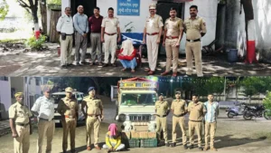 Illegal-liquor-transported-pickup-vehicle-goods-Rs-4-lakh-28000-seized-Gondpipri-police_V_jpg--1280x720-4g