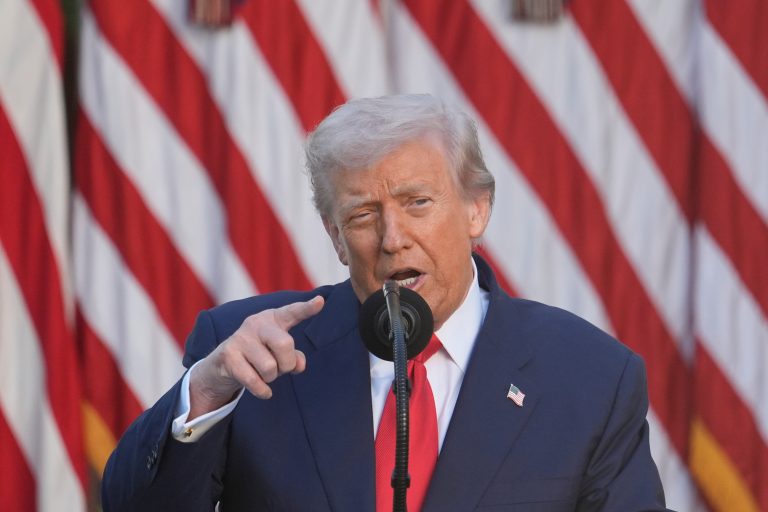 KP6RRLqR-breaking_news-1-768x512