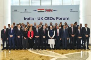 TpwV1431-breaking_news-768x511