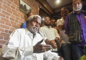 iK90fpvN-breaking_news-1-768x536