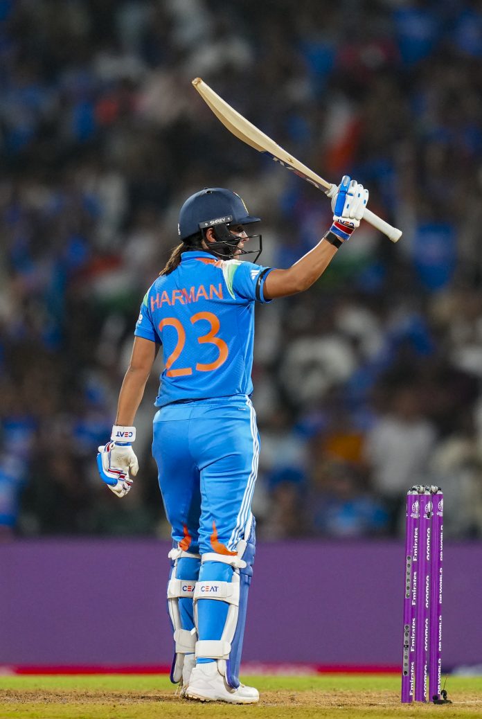 lJrC2LrM-breaking_news-1-696x1038