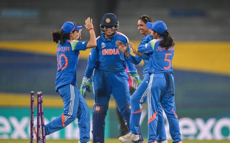 women-cricket-768x480