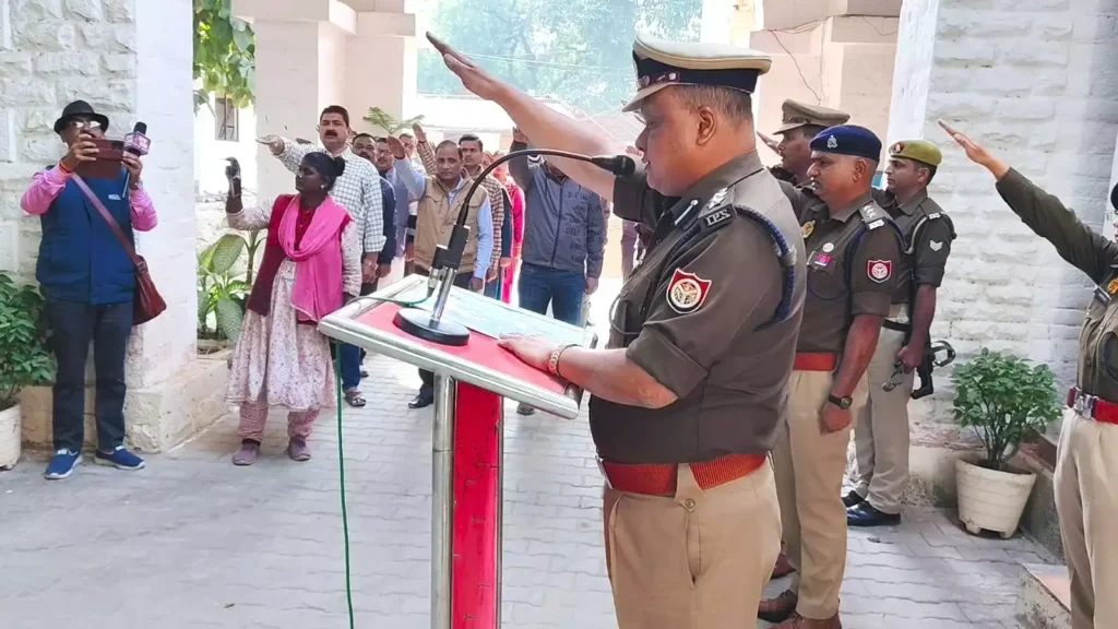 19c6140d03507fcebce295f4ef36d141