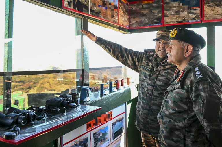 2Bw22qcY-breaking_news-1-768x511