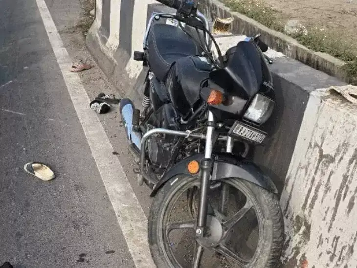 4cd3102a53d04eef2cbd9417bea42027