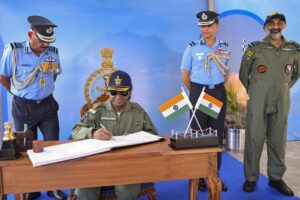 As8Yv1S3-breaking_news-1-768x512