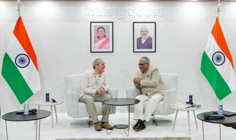 G6Il8MjacAAYNmY-768x457