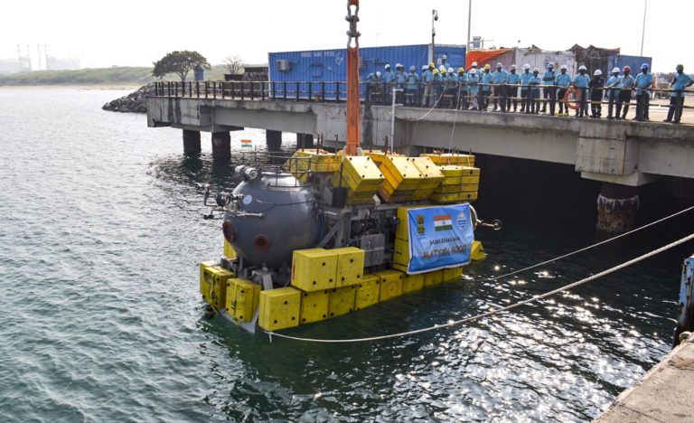 Gv80LyFz-breaking_news-1-768x468