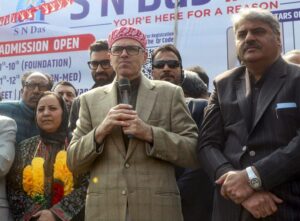 Z3i3F1rl-breaking_news-768x567