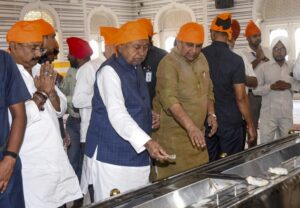 ZVrs7D61-breaking_news-768x532