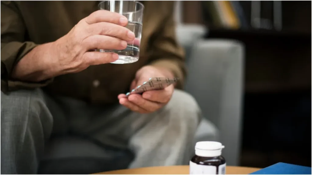 antibiotic-medicine-18-11-2025-1763459652 (1)