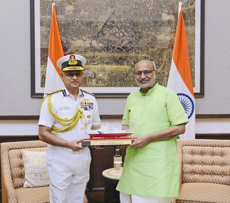 breaking_news-768x679