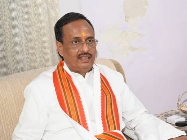 f4yjrppbcaa4uiz_1693738806