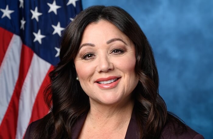 lori-chavez-deremer700px