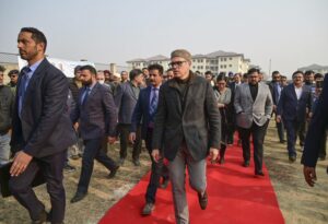 m94rSM3Z-breaking_news-1-768x526