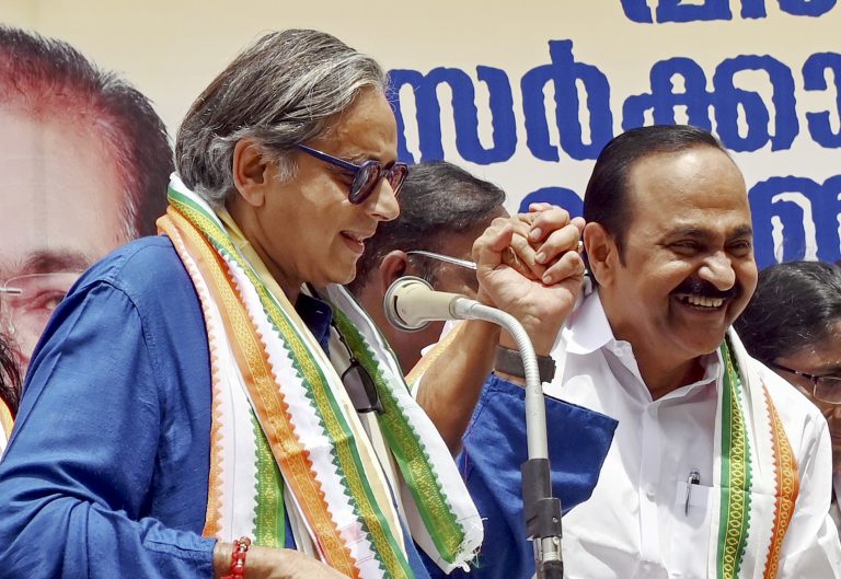 v9JcIUWu-breaking_news-768x529