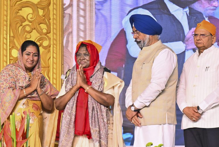 yED9jvN7-breaking_news-1-768x518