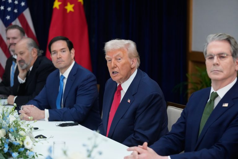 zefwtZSJ-breaking_news-1-768x512