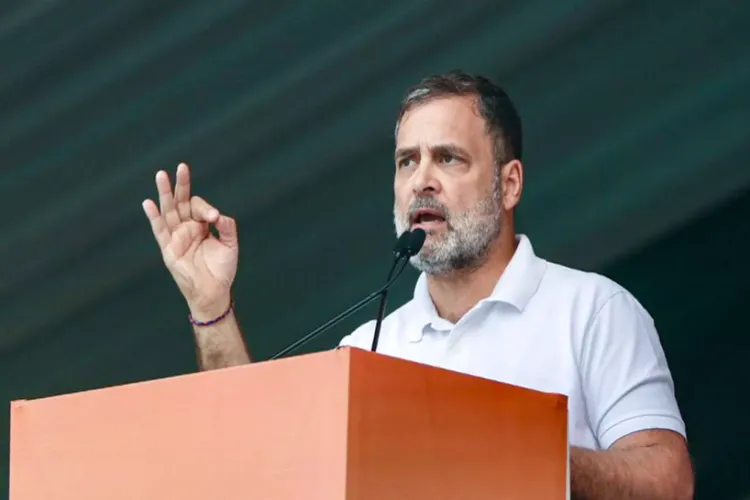 1766564178Rahul_Gandhi_attacks_Modi_government_Small_traders_have_been_bound_in_chains_of_policies