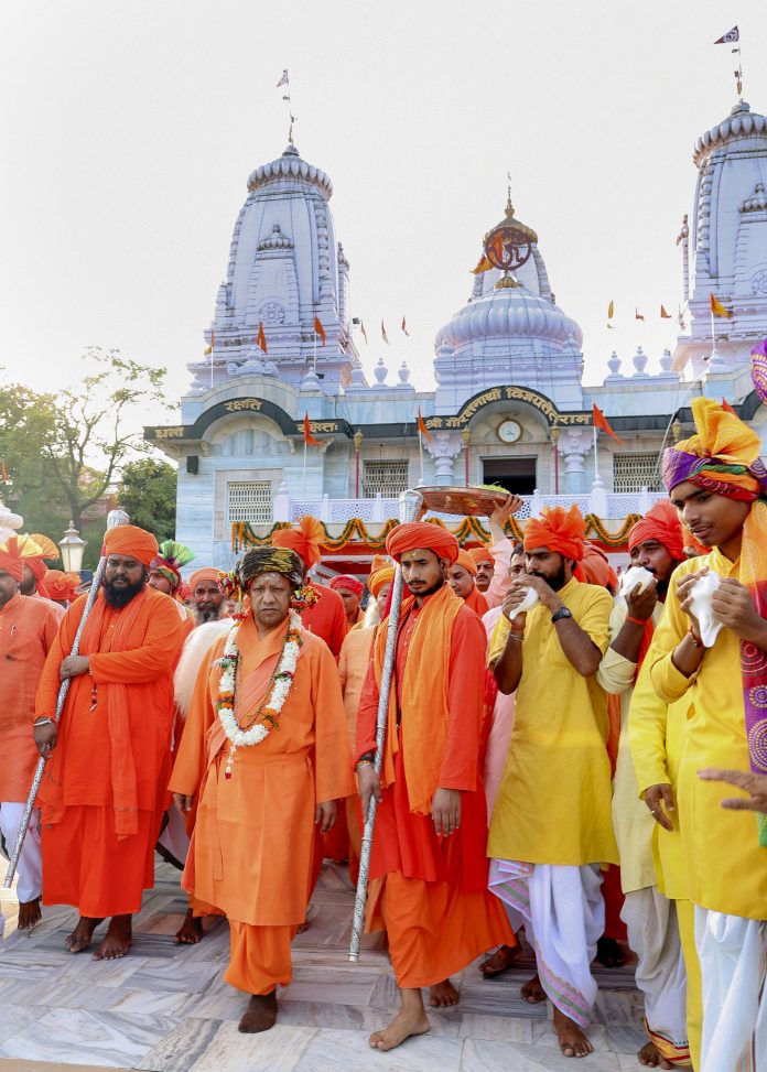 77AgbI0n-breaking_news-696x973