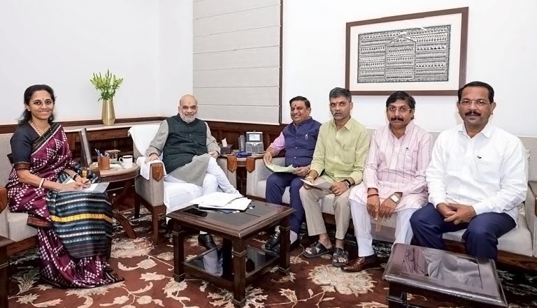 FWOu7Efq-breaking_news-768x441