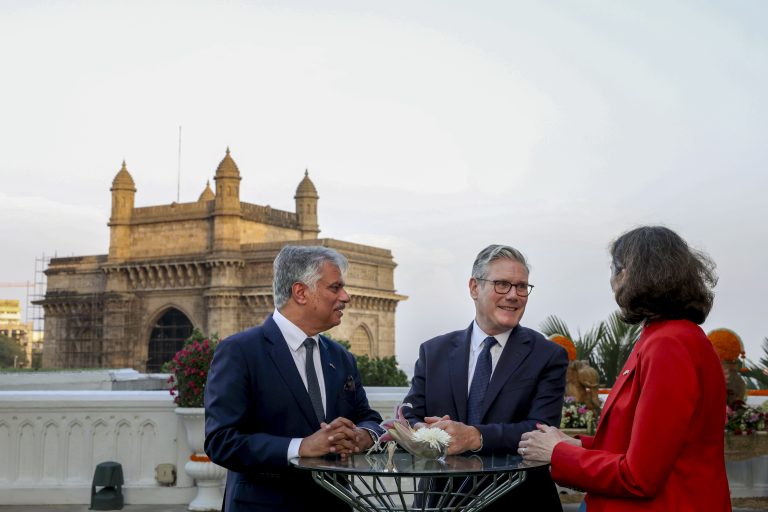 GMPSXPpJ-breaking_news-768x512